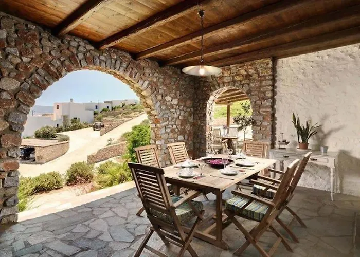 Artemis Island * Páros